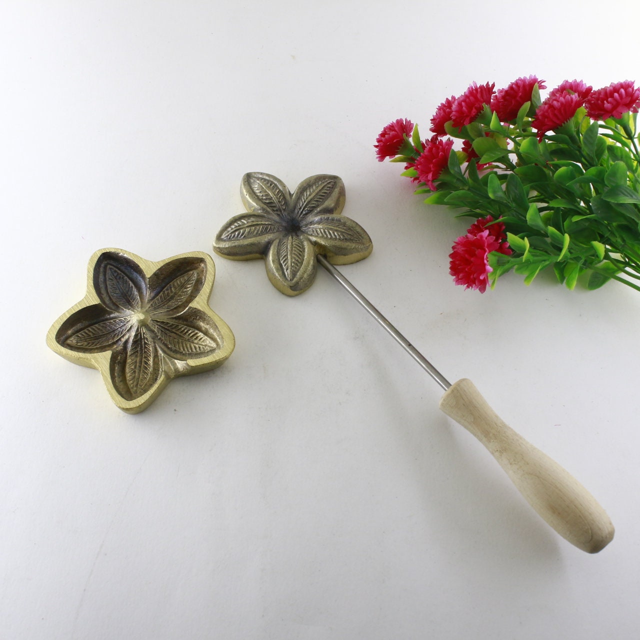 Millinery Flower making tool - leather flower molds - Flower making iron Mould Leaf - Petal Mould silk - 7cm