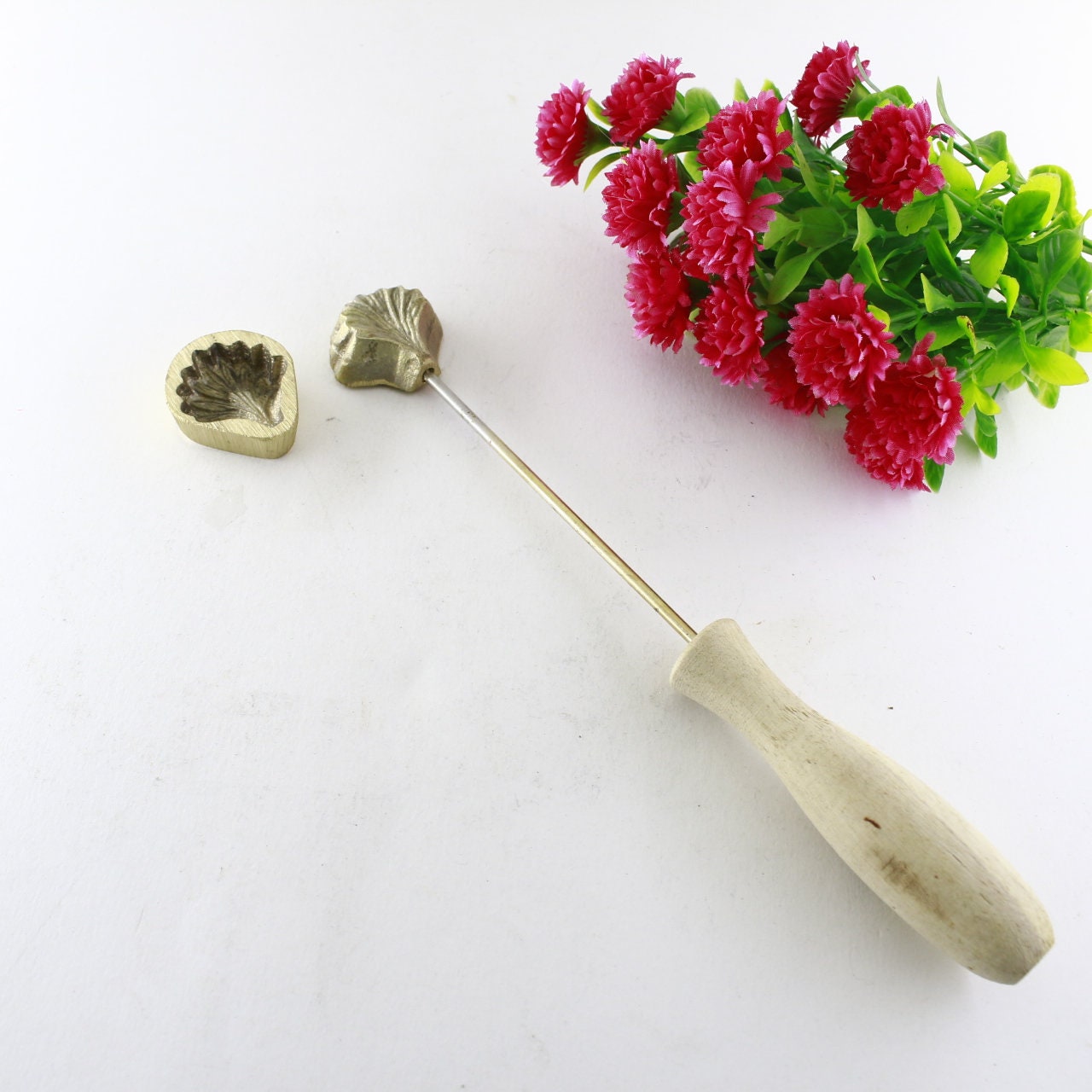 Millinery Flower making tool Flower making iron Mould Leaf - Petal Mould silk - 3cm x 3cm