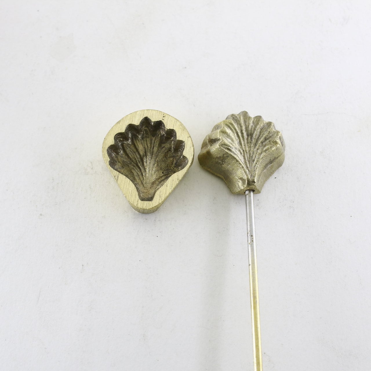 Millinery Flower making tool Flower making iron Mould Leaf - Petal Mould silk - 3cm x 3cm