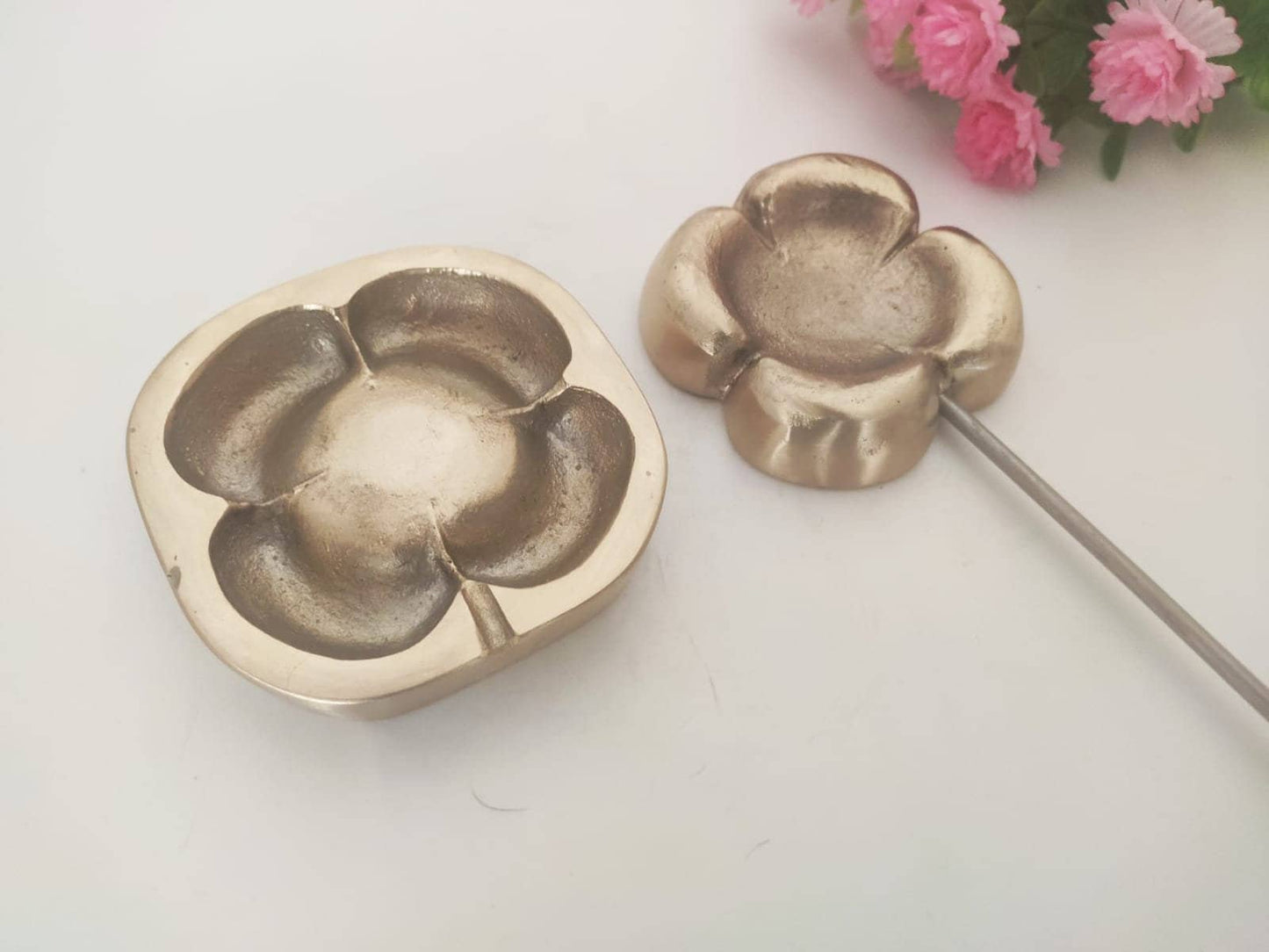Millinery Flower making tool Flower making iron Mould /Petal Mold silk 7cm x7cm